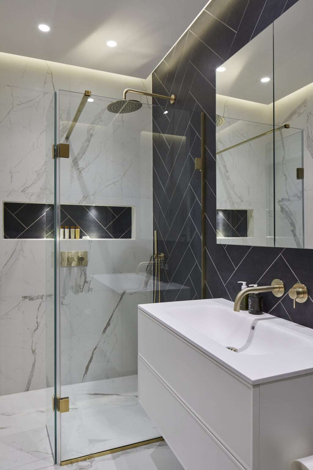 En Suite Bathrooms | Designs & Inspiration for your London Bathroom