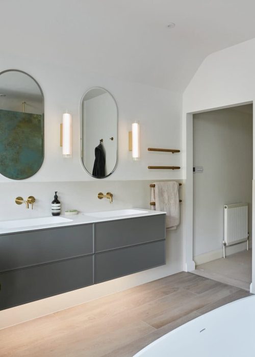 luxury bathroom