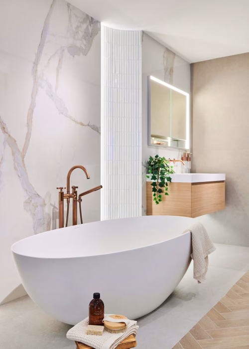 Kallums Bathrooms Guildford Showroom White Luxury Bath